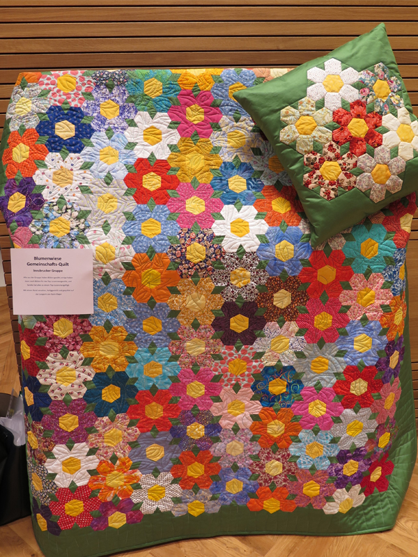 Gemeinschaftsquilt_Gruppe-Innsbruck, Blumenwiese